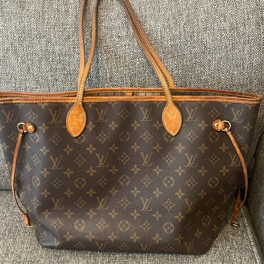 Black Friday sale! Neverfull MM